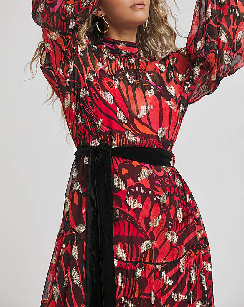 Hope & Ivy Edith Long Sleeved Maxi Dress