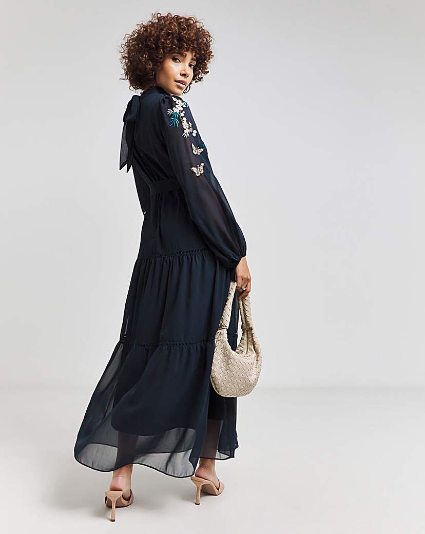 Hope & Ivy Reine Midaxi Dress