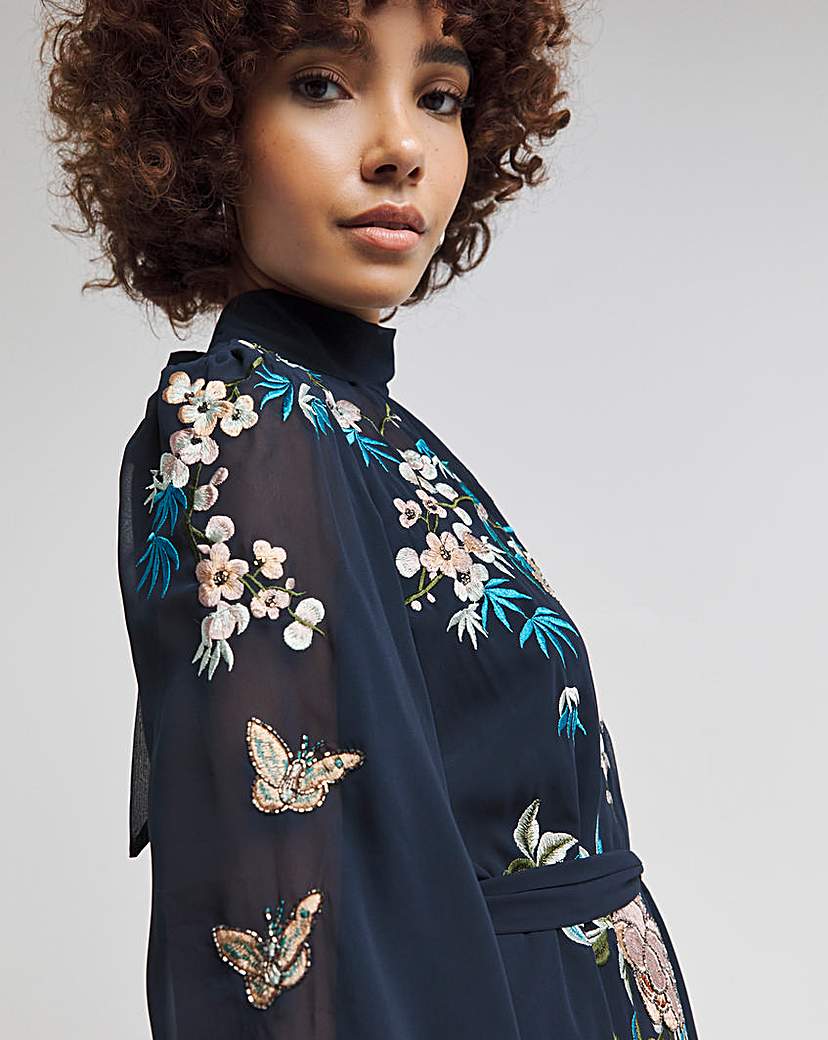 Hope & Ivy Reine Midaxi Dress