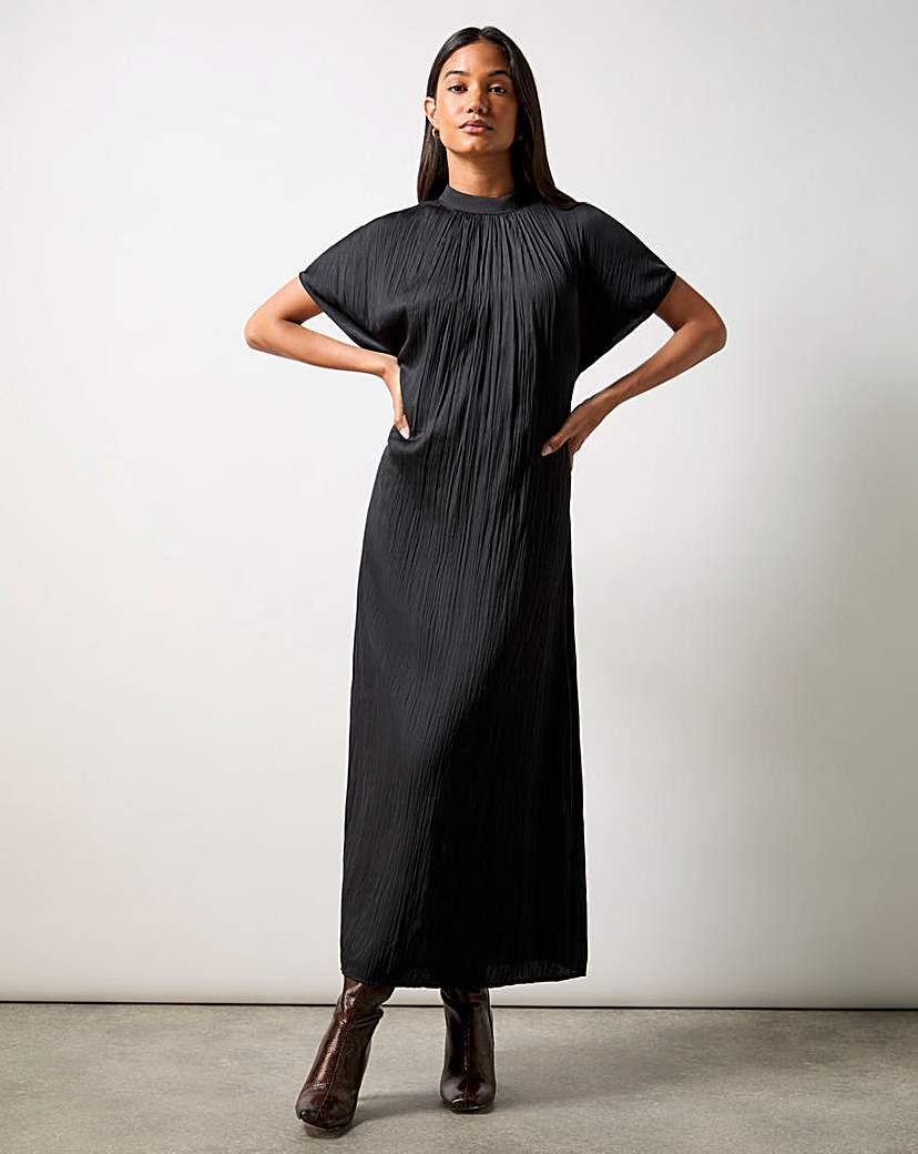 New In - Ro&Zo Black High Neck Plisse Dress