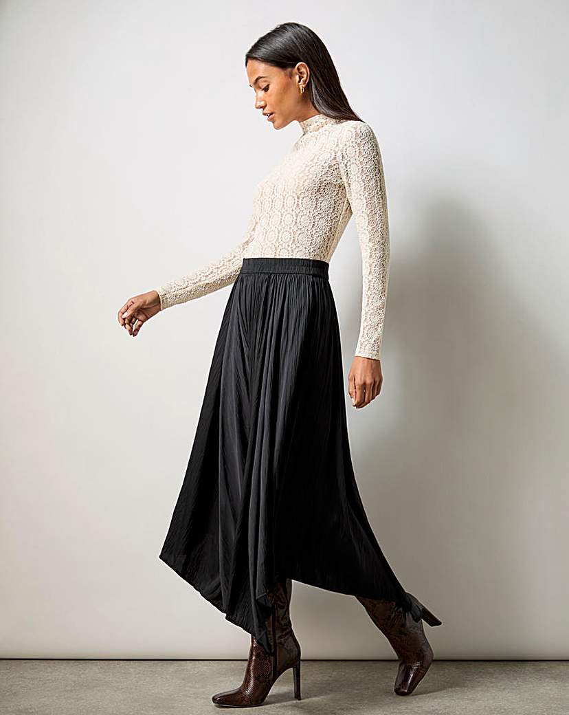 New In - Ro&Zo Black Plisse Full Skirt