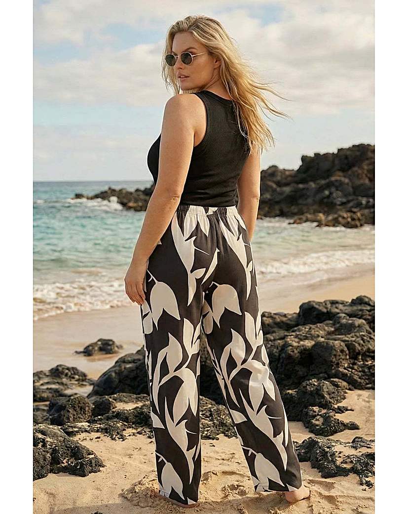 Roman Curve Women's Black Leaf Print Stretch Trousers Size 20