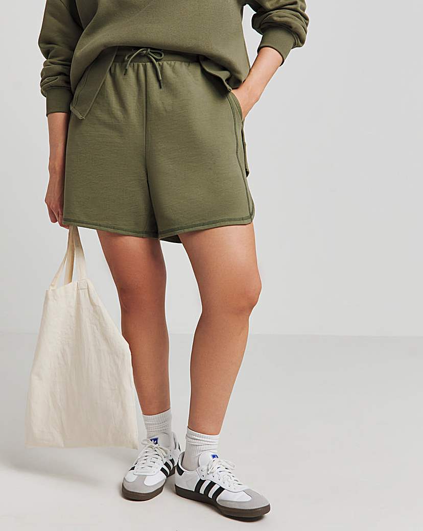 Curved Shorts