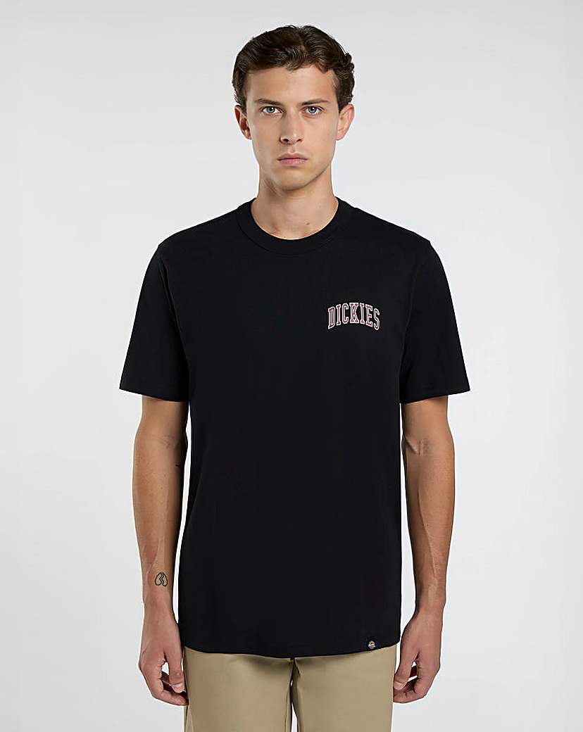 New In - Dickies Aitkin Chest Logo T-Shirt