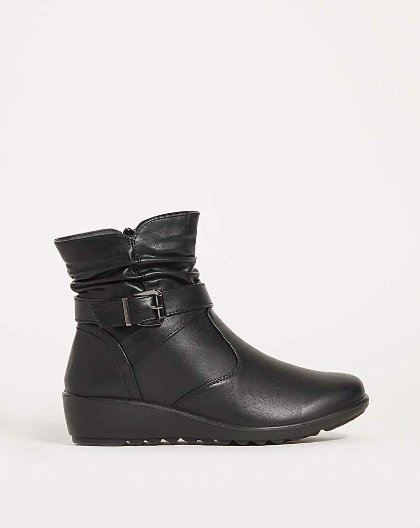 Cushion Walk Ankle Boot E Fit