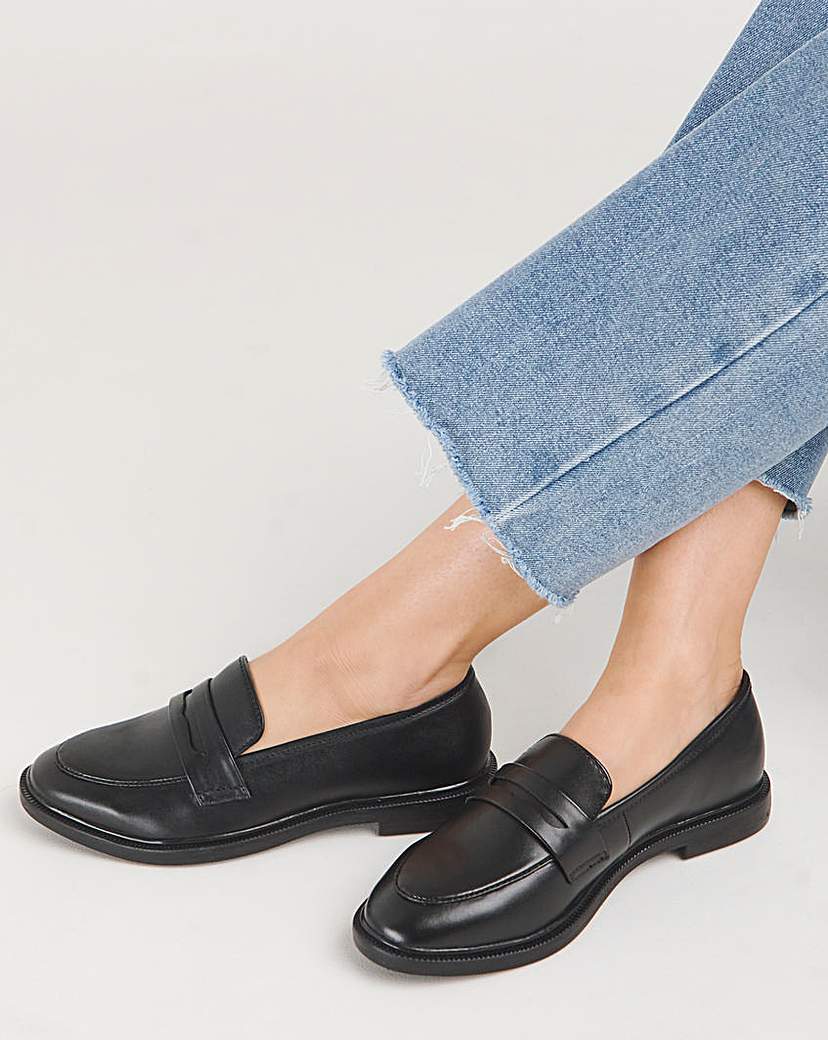 Classic Penny Loafer E Fit