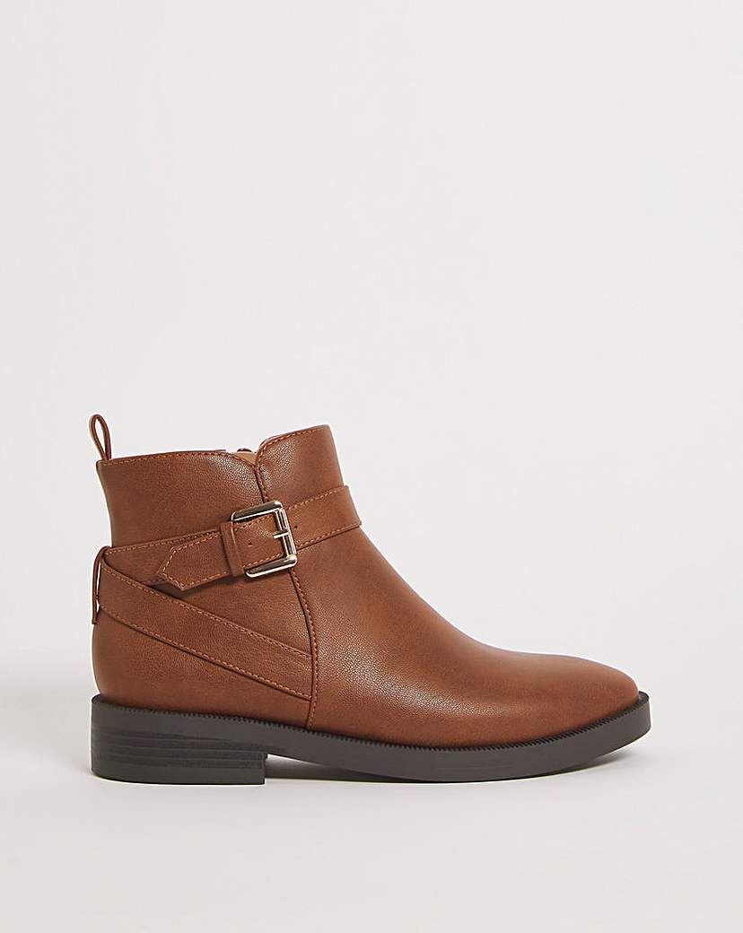 Classic Buckle Boot EEE Fit