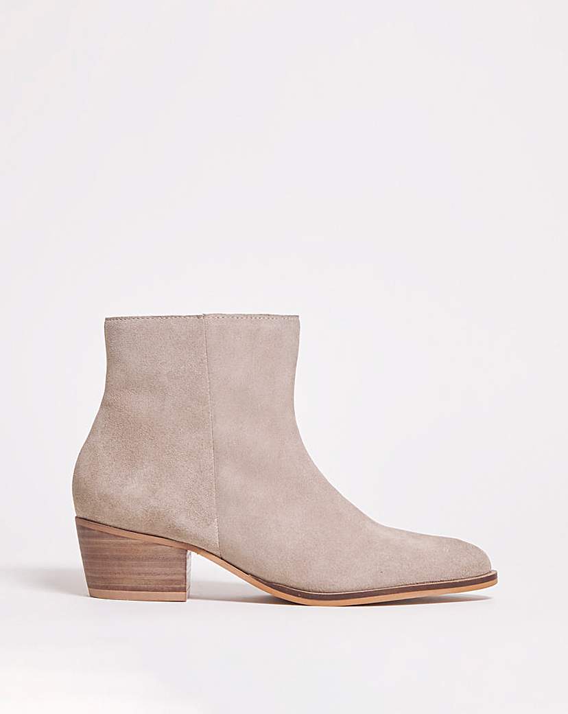 Suede Leather Western Boot E Fit