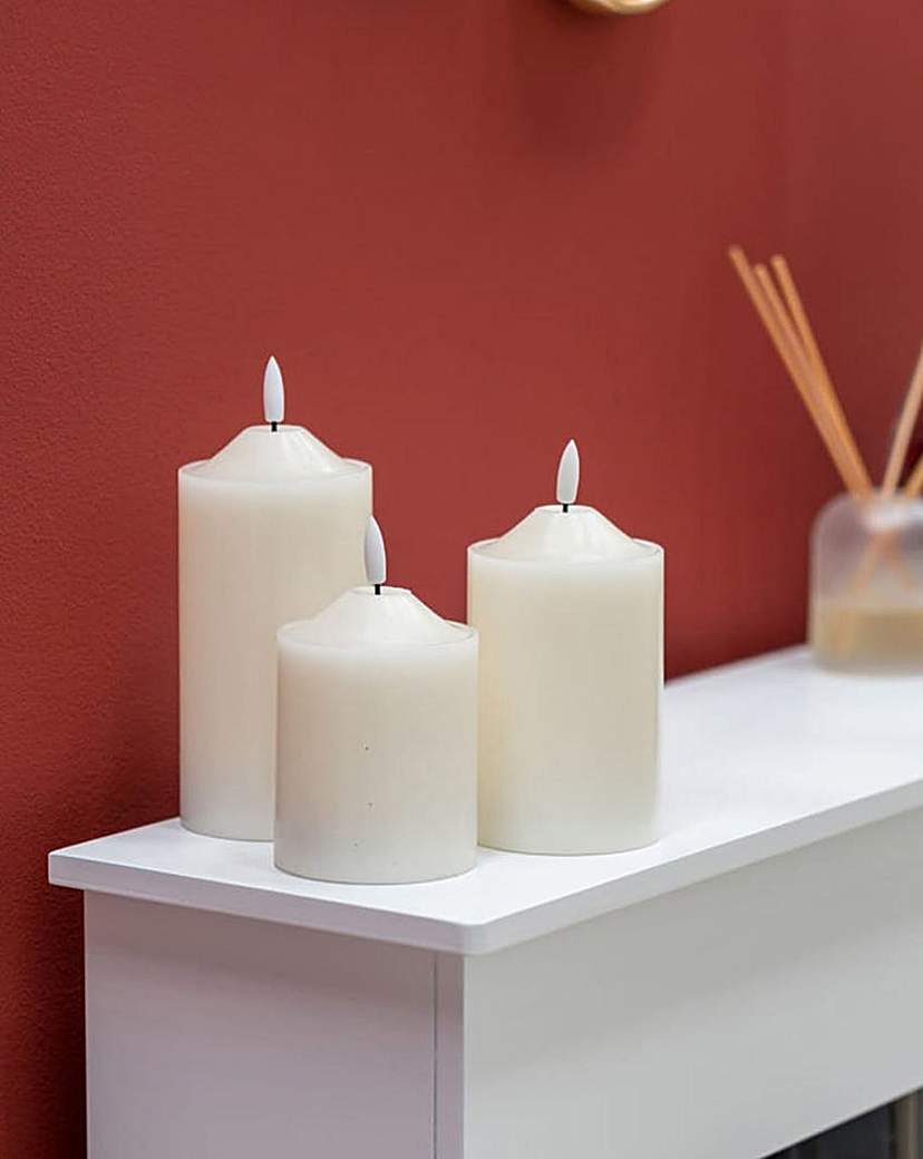 ValueLights 6 LED Flickering Candles