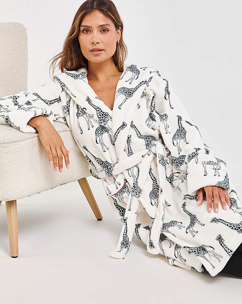 Chelsea Peers Giraffe Print Fleece Gown