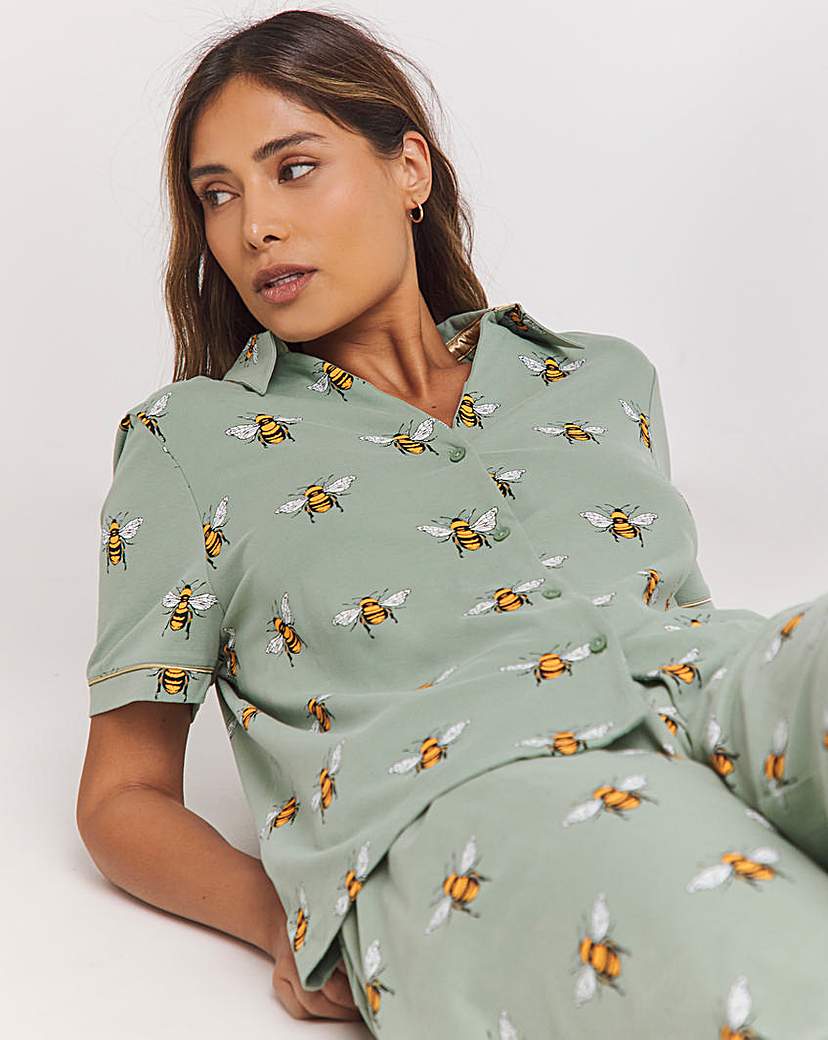 Chelsea Peers Green Bee PJ Set