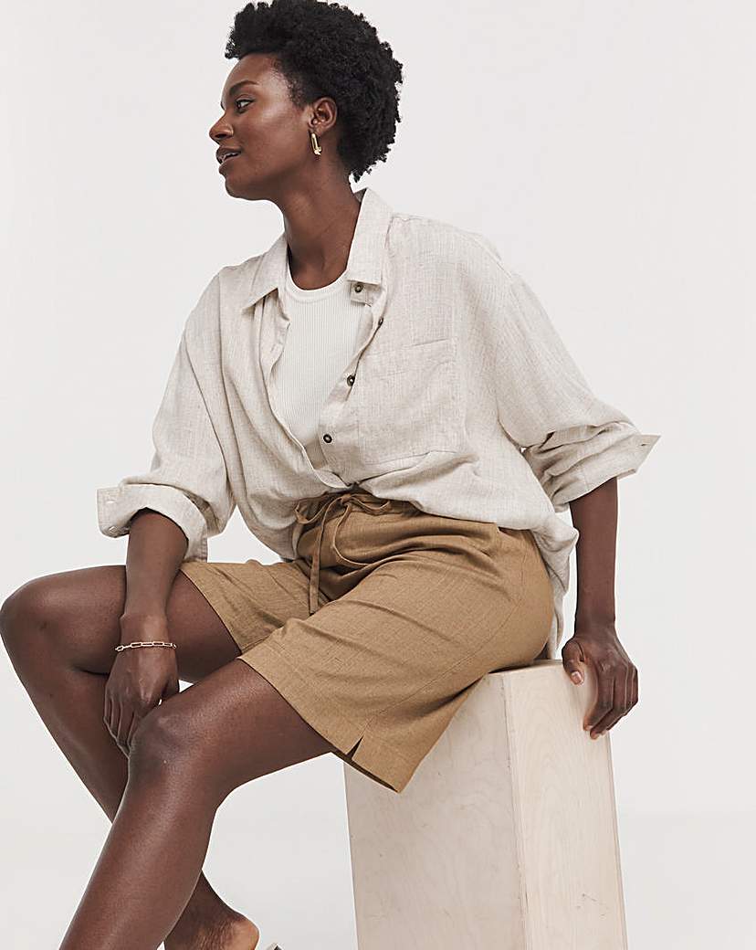 Truffle Linen Mix Knee Length Shorts