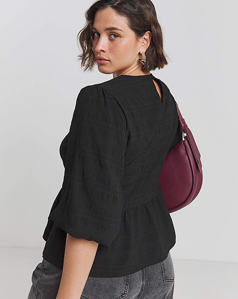 Textured Seeksucker Smock Top