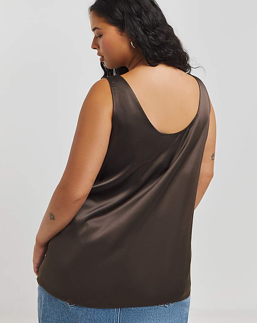 Scoop Neck Vest