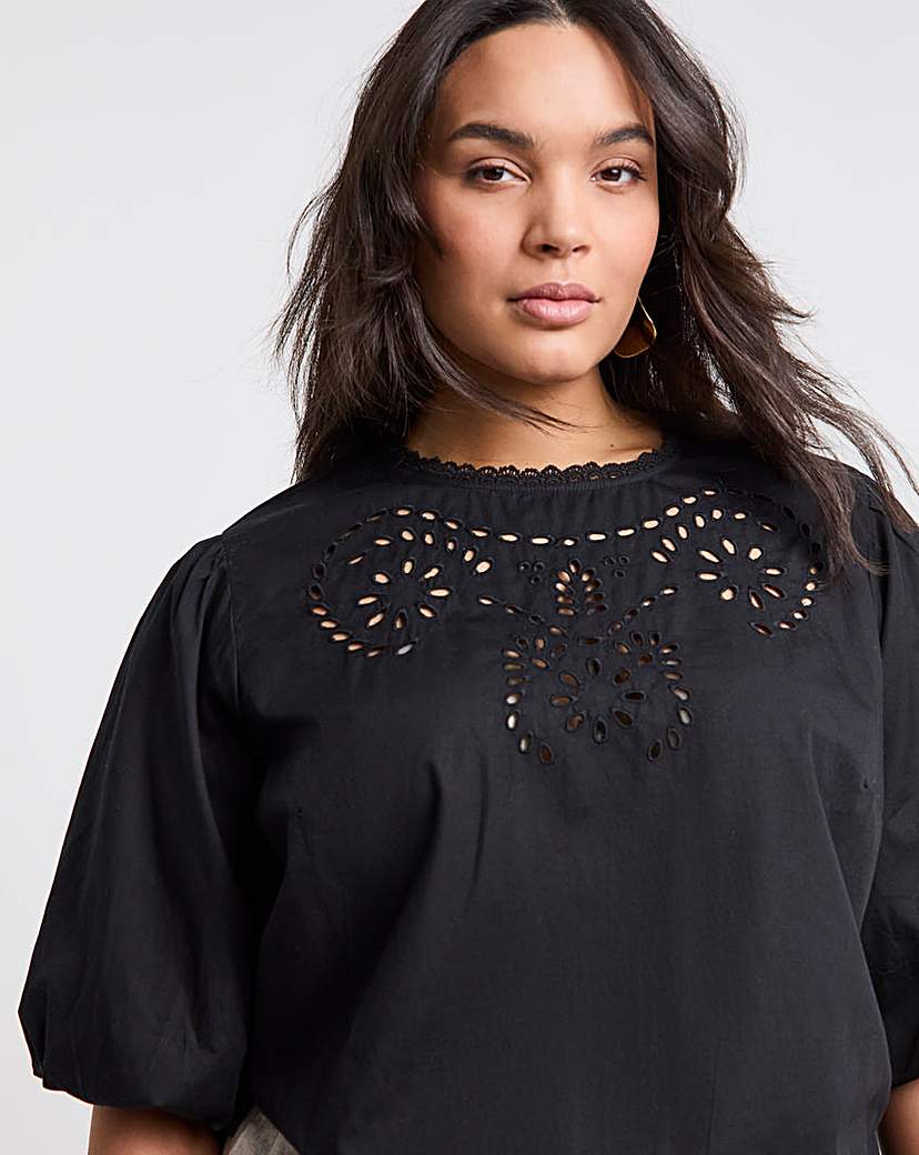 Broderie Puff Sleeve Blouse