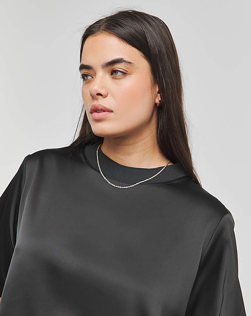 Satin Ribbed Neck Boxy Top