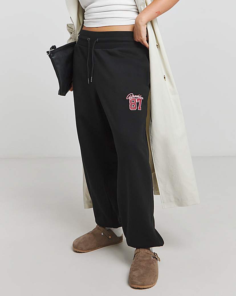 Brooklyn Graphic Joggers