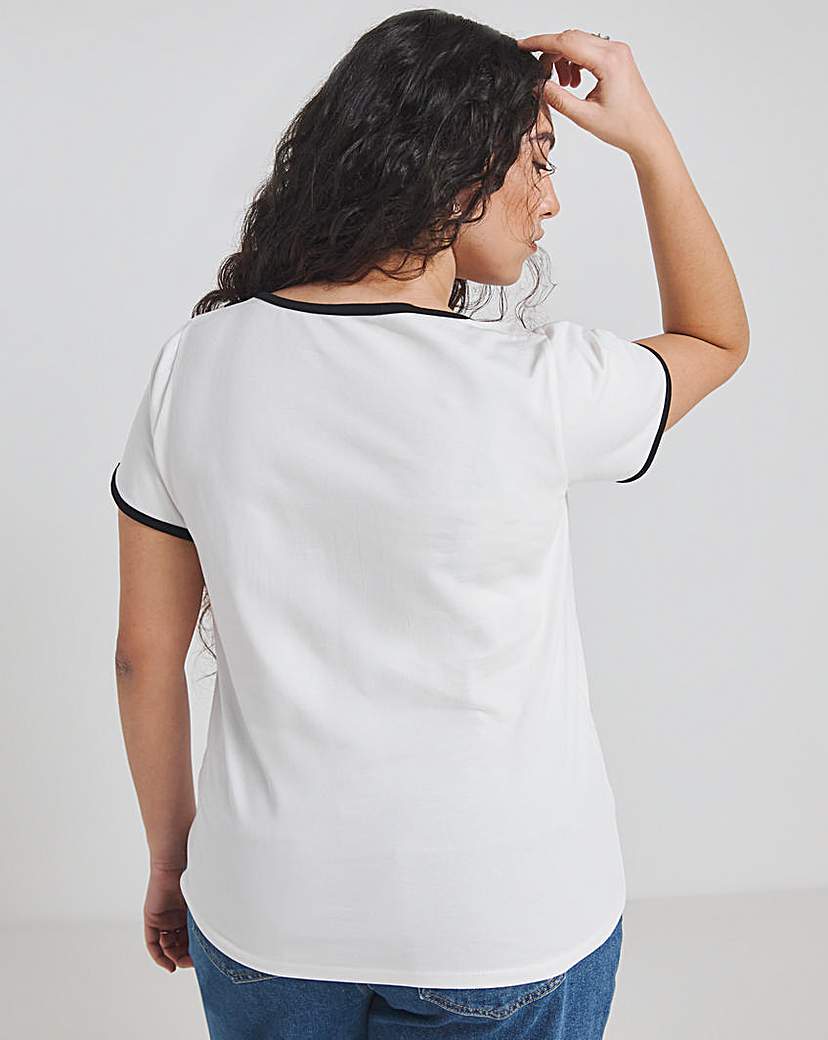Contrast Trim Notch Neck T-Shirt