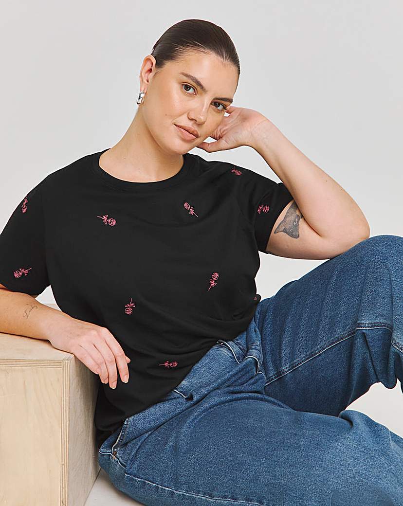 Roses Embroidered Tee