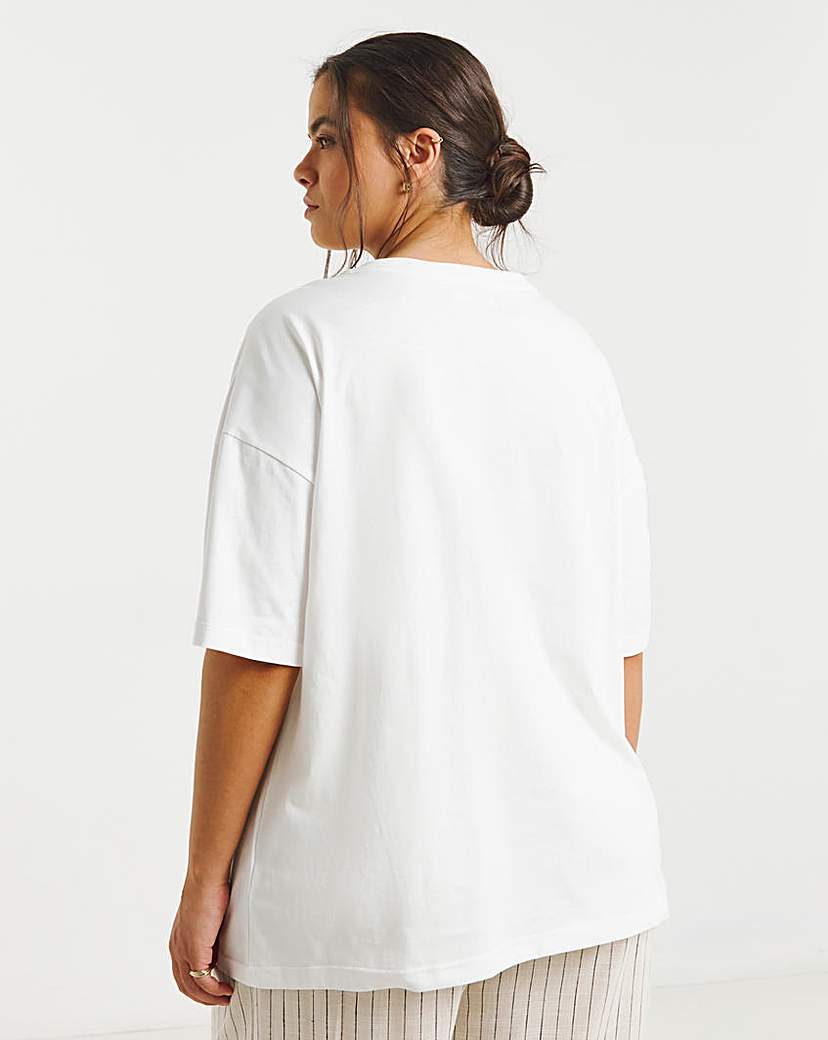 Broderie Pocket T-Shirt