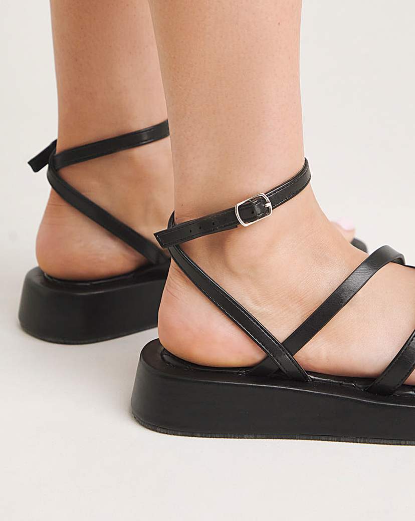 Strappy Flatform Sandal Ex Wide