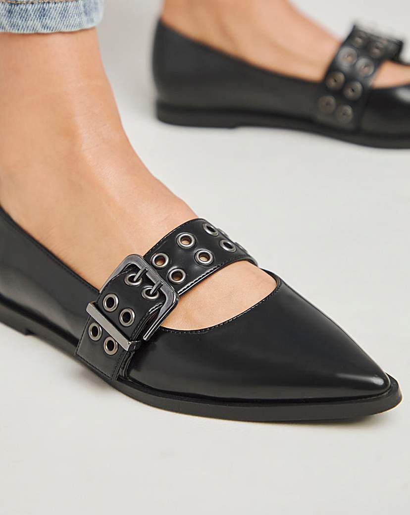 Hardware Mary Jane Pointy Shoe ExWide