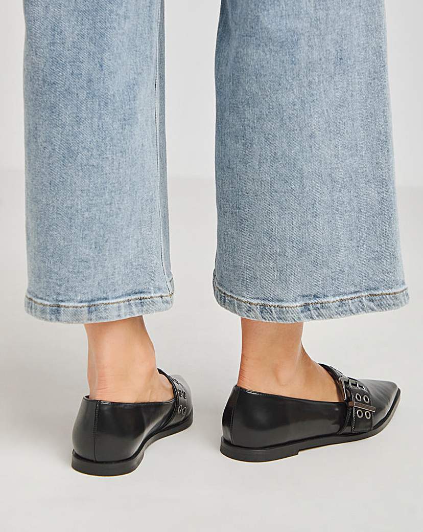 Hardware Mary Jane Pointy Shoe ExWide