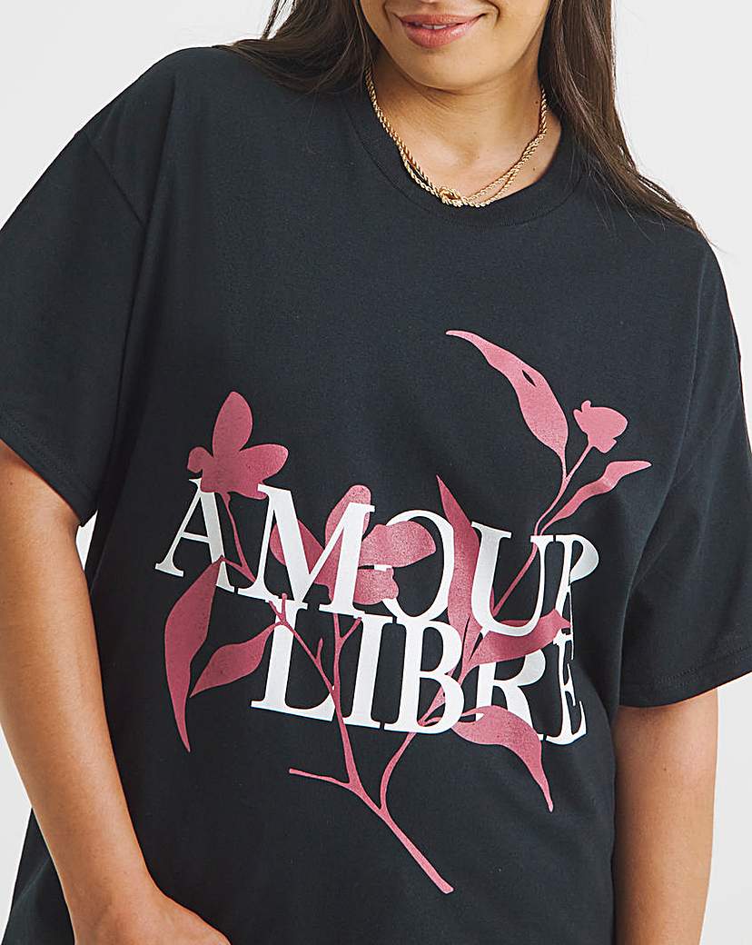 Amour Libre Graphic T-Shirt