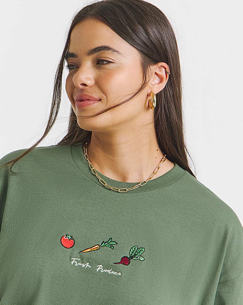 New In - Vegetable Embroidery T-Shirt