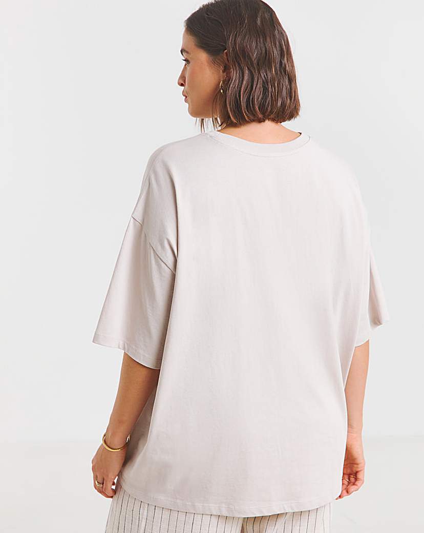 Bisous Graphic Oversized T-Shirt
