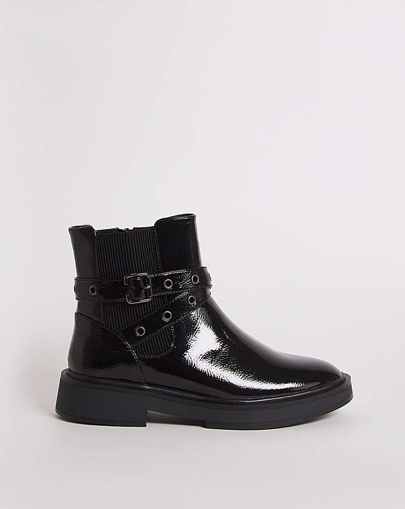 Crossover Strap Ankle Boots Ex Wide