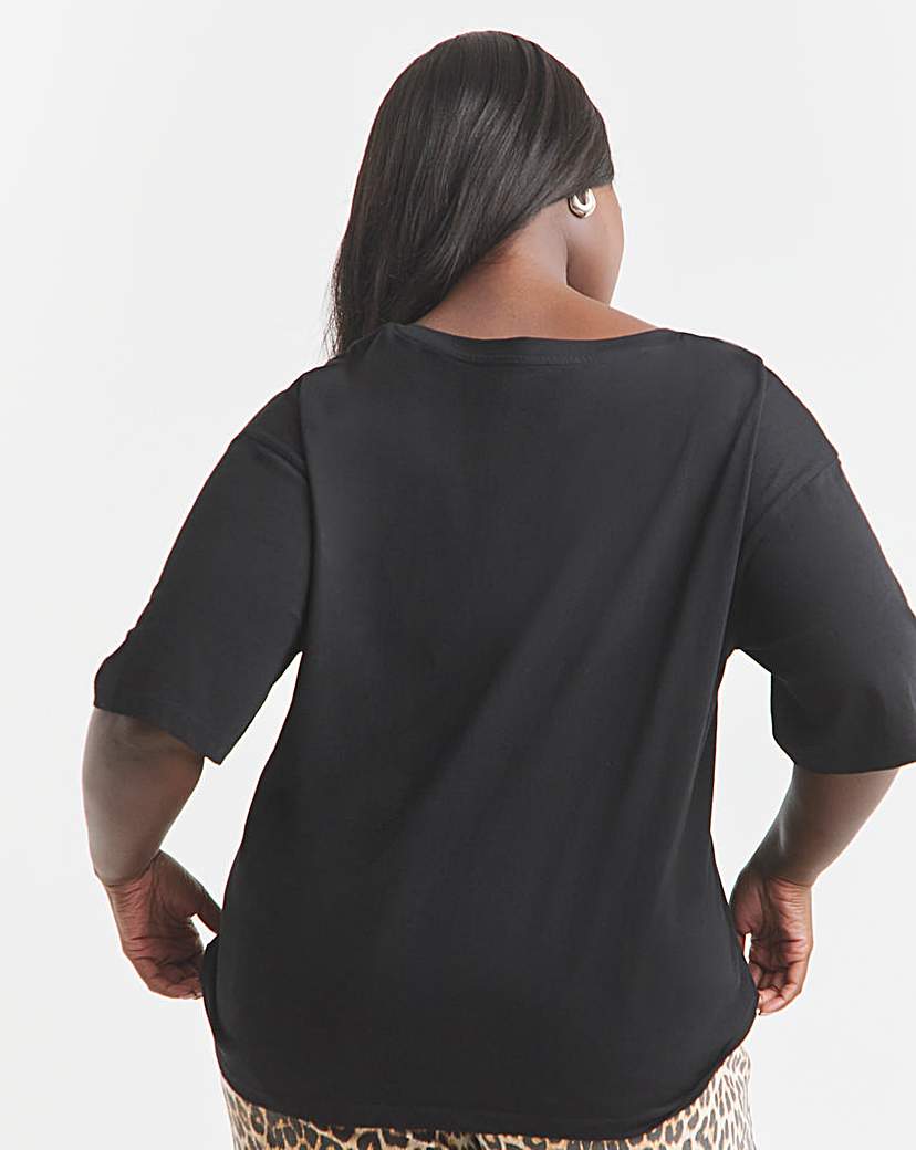 Scoop Neck T-Shirt