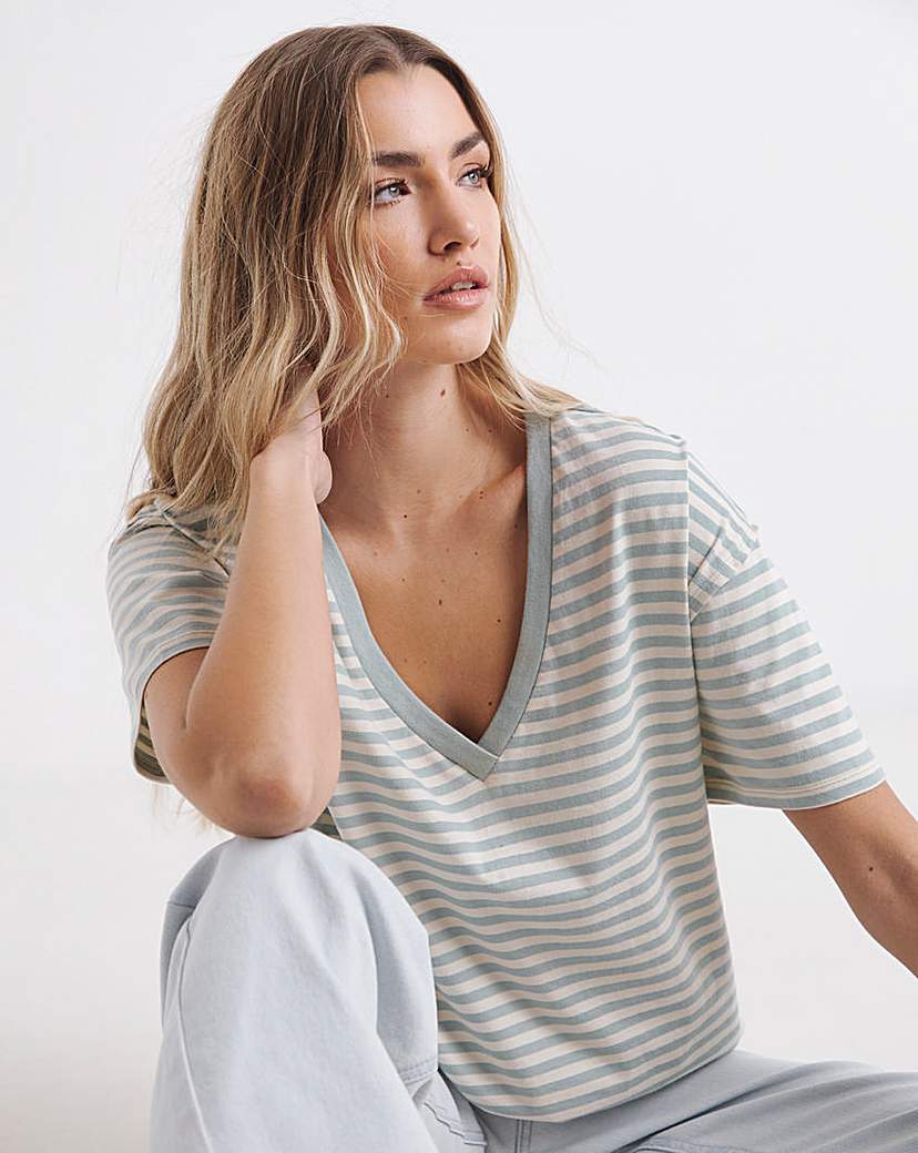 Oversized Slouchy V Neck T-Shirt