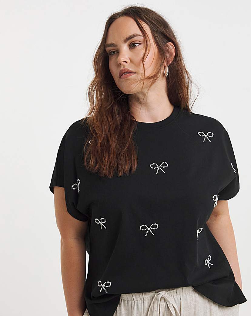 New In - Pearl Bow Trim T-Shirt