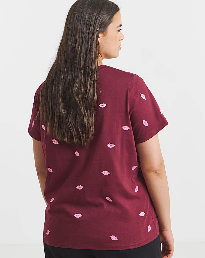 Lips Embroidered T-Shirt