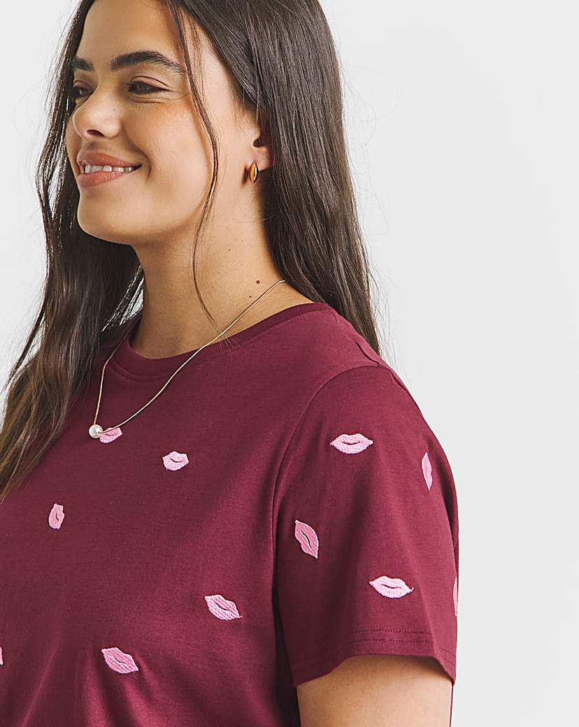 Lips Embroidered T-Shirt