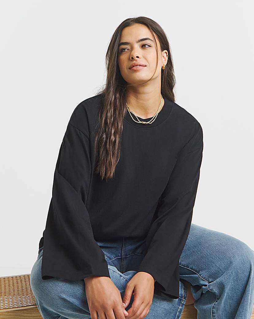 New In - Wide Long Sleeve Top