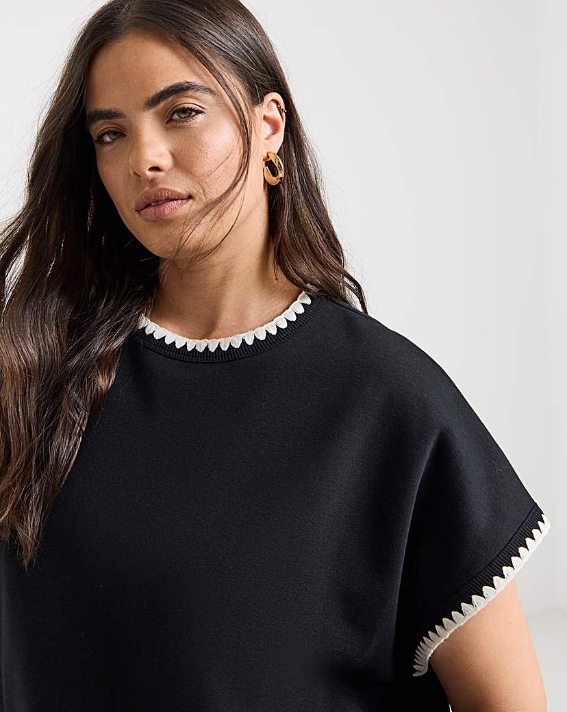 Blanket Stitch Short Sleeve Sweatshirt
