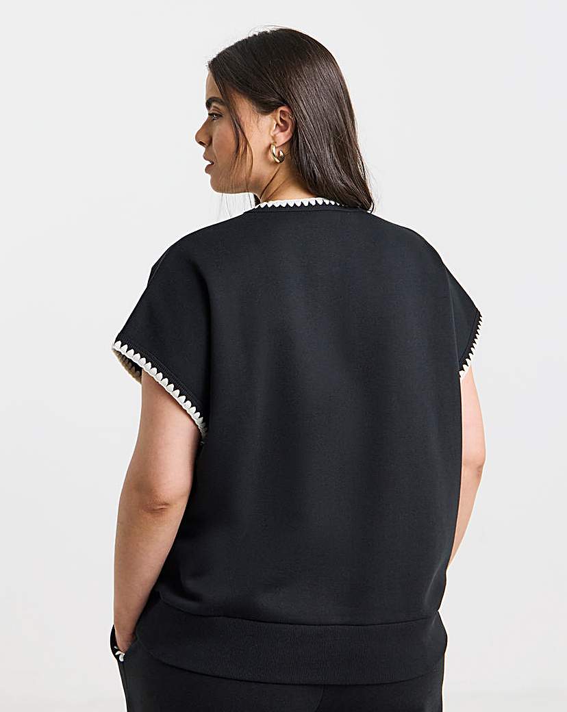 Blanket Stitch Short Sleeve Sweatshirt
