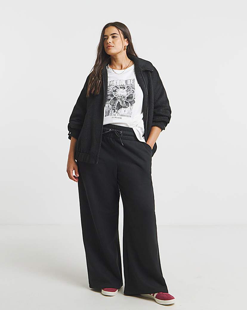 New In - True Wide Leg Jogger