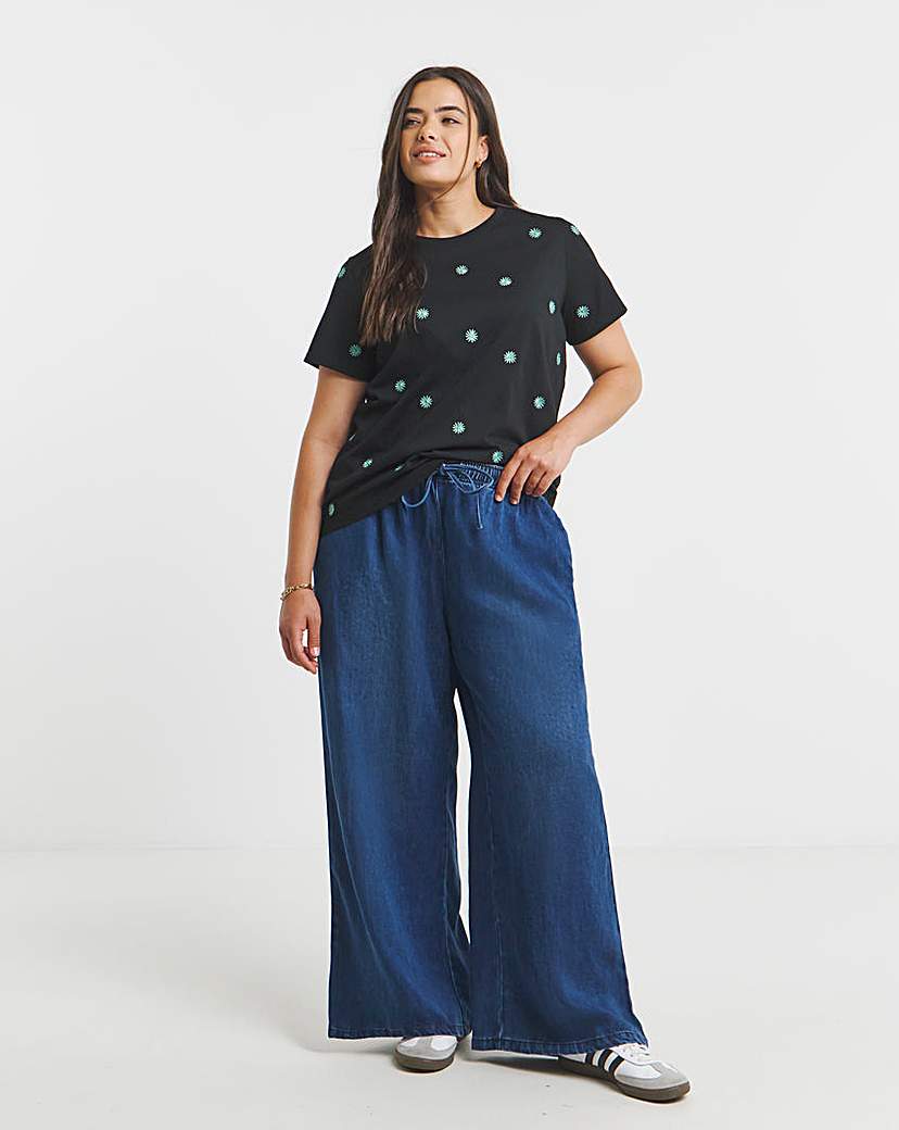 Flower Embroidered T-Shirt