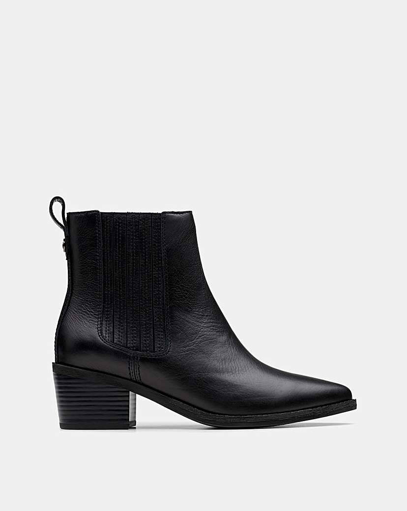 New In - Clarks Morzine Western Boot D Fit
