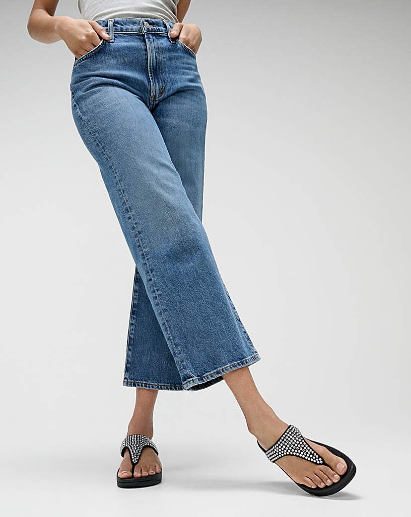 Fit Flop Lulu Crystal Toe-Post Sandals