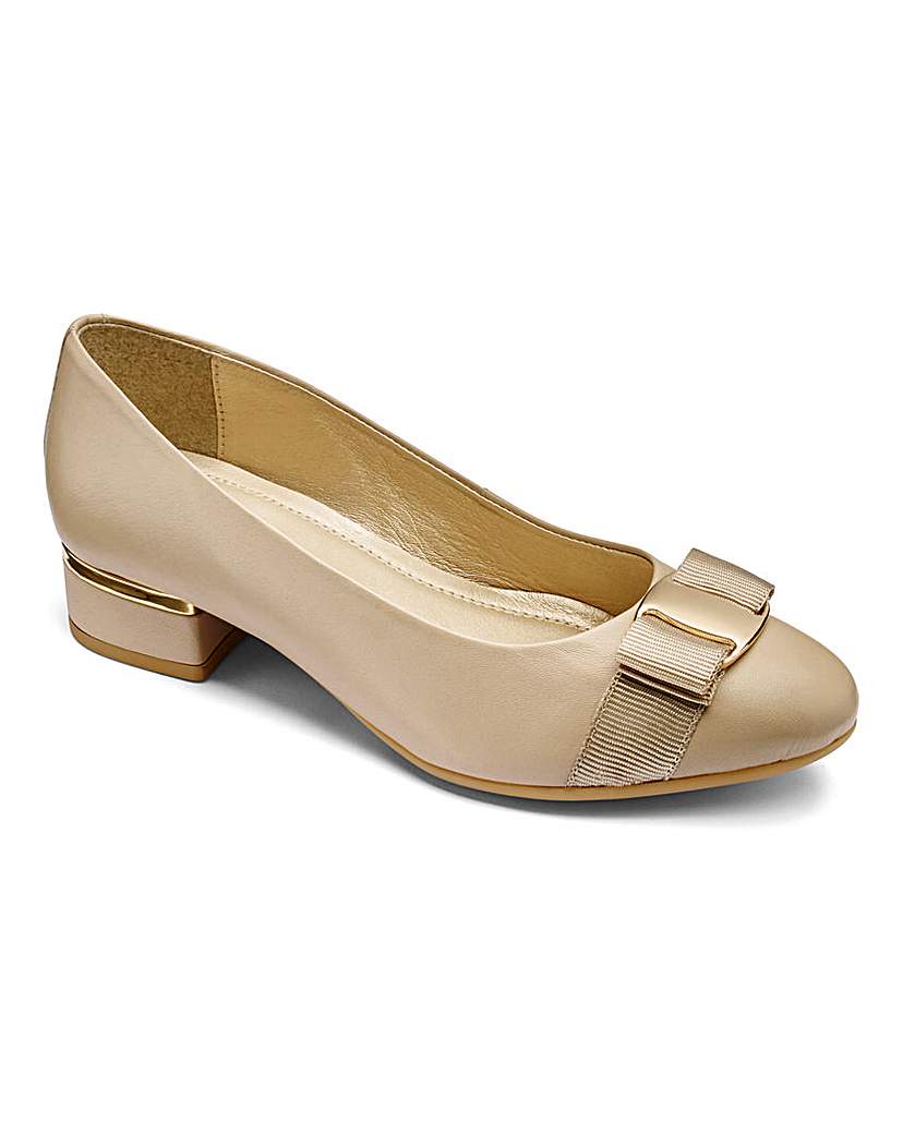 Leather Court Shoes EEE Fit