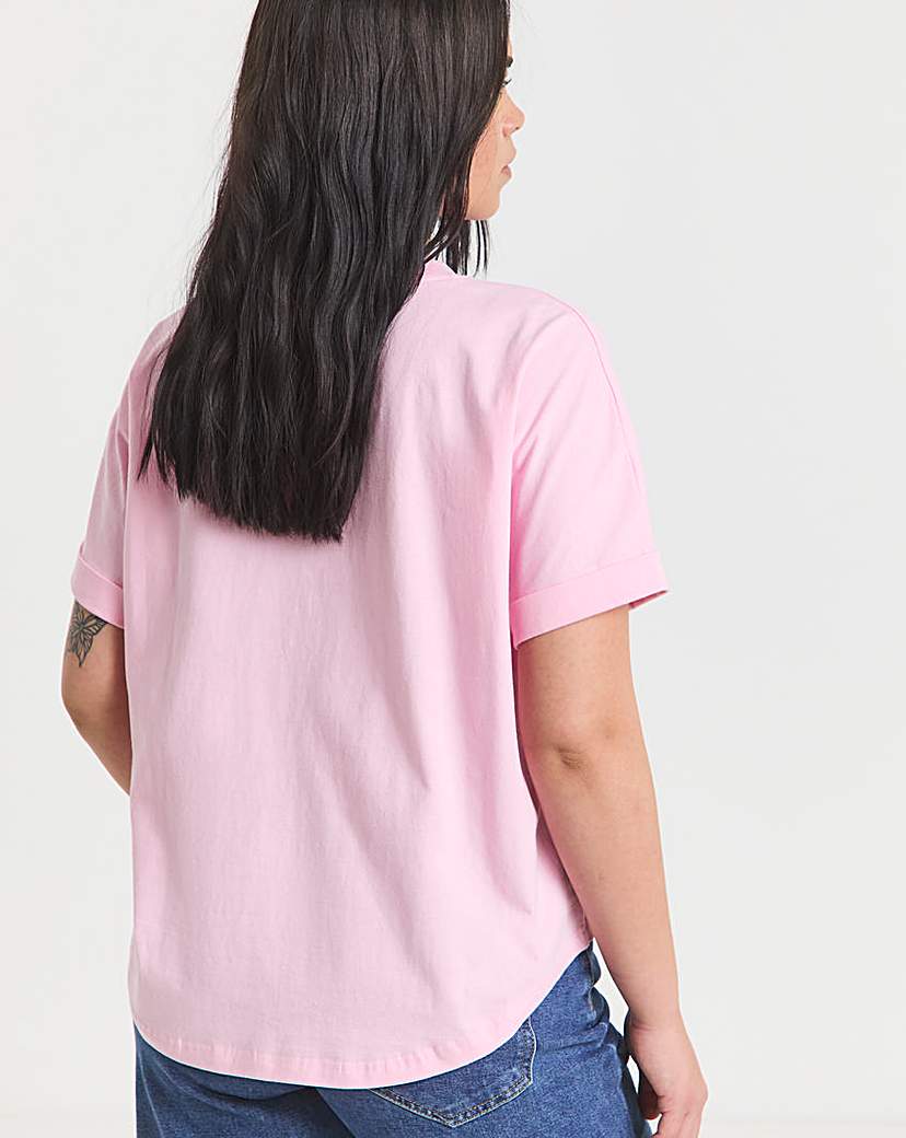 Twisted Wunder Graphic T-Shirt