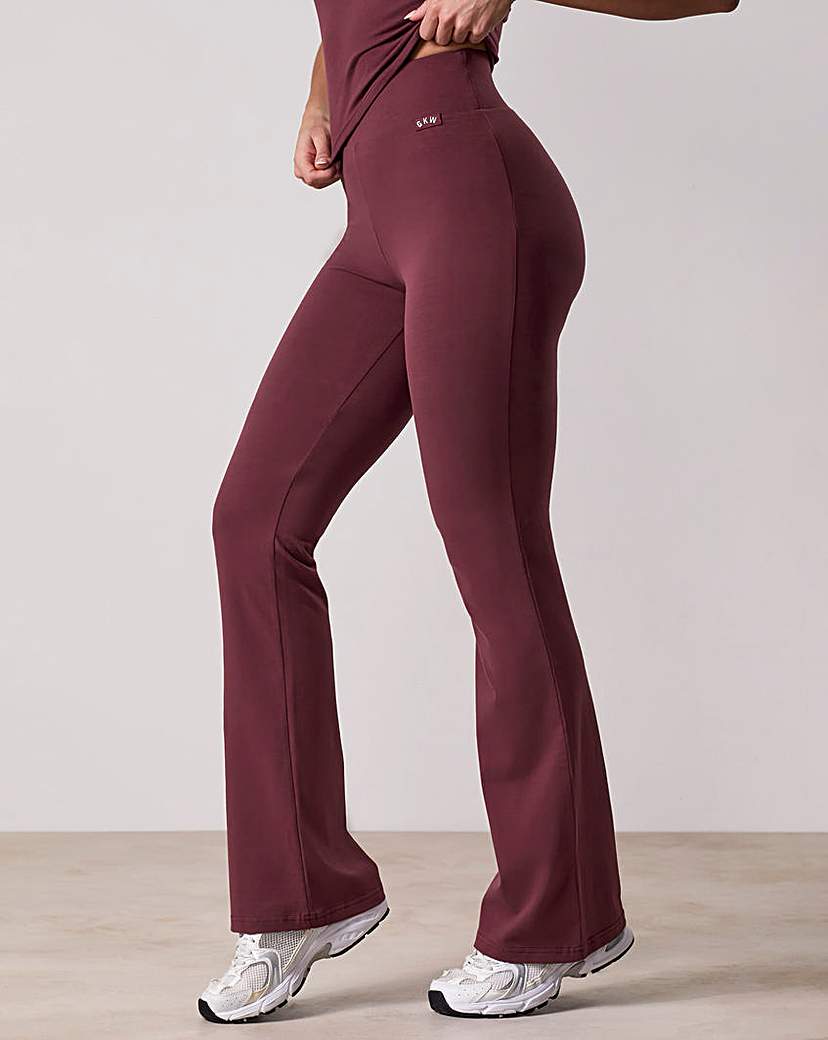 New In - Gym King Plush Jersey Flared Legging