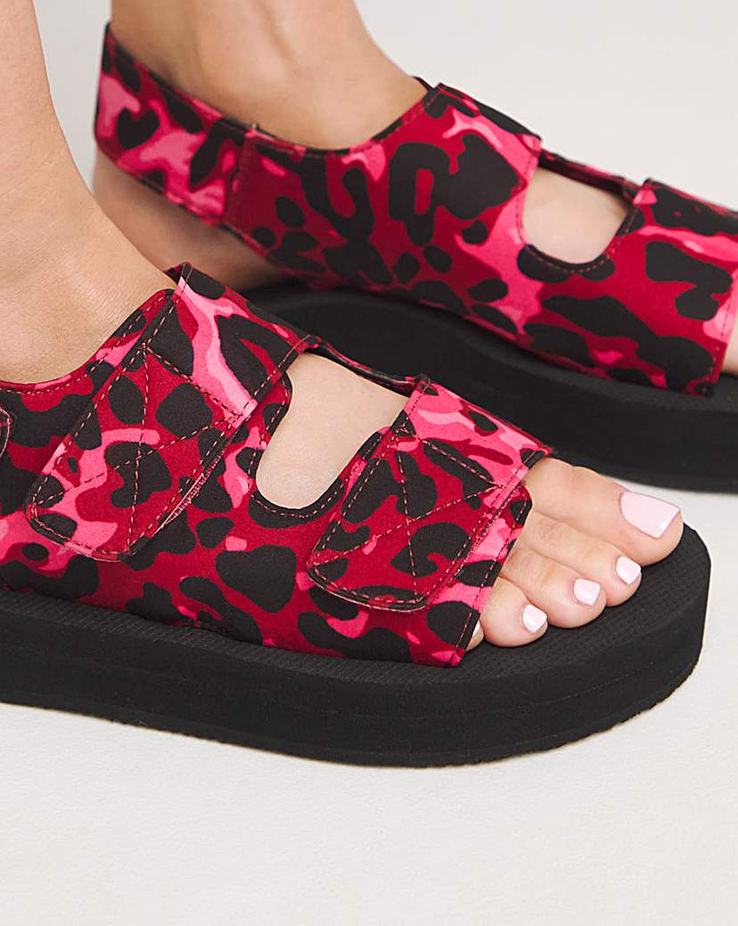 Touch and Close Active Sandal Wide