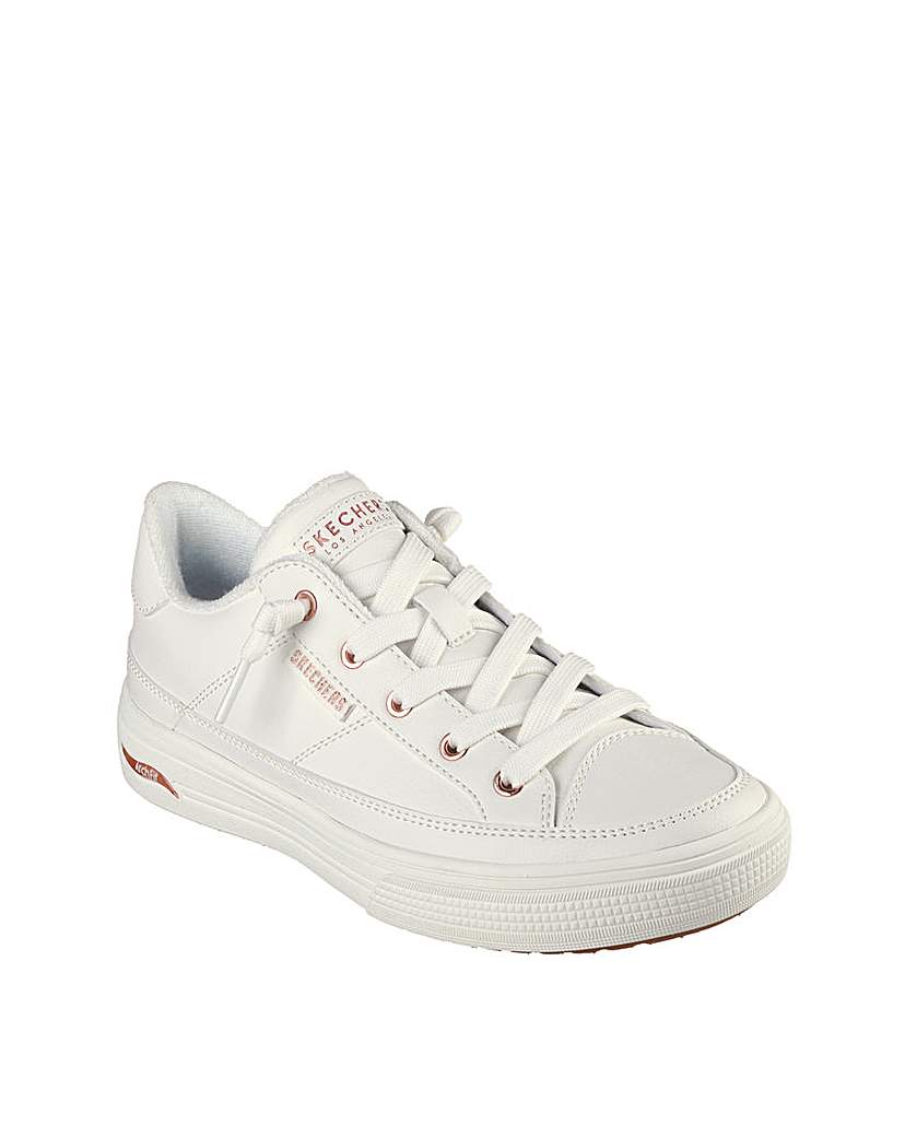 Skechers Arcade Trainer Standard Fit