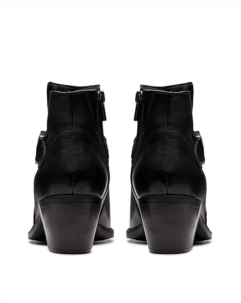 Clarks Neva Buckle Leather Boot D Fit