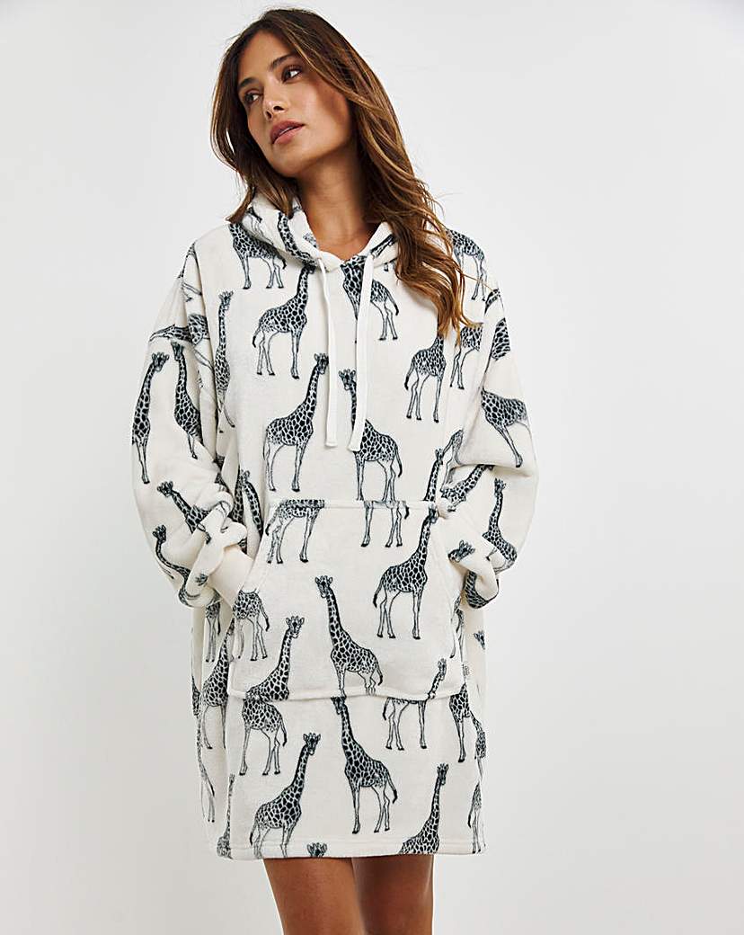 Chelsea Peers Fleece Giraffe Print Gown